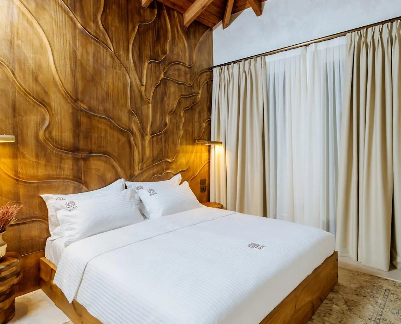Arctic Boutique Hotel Korce