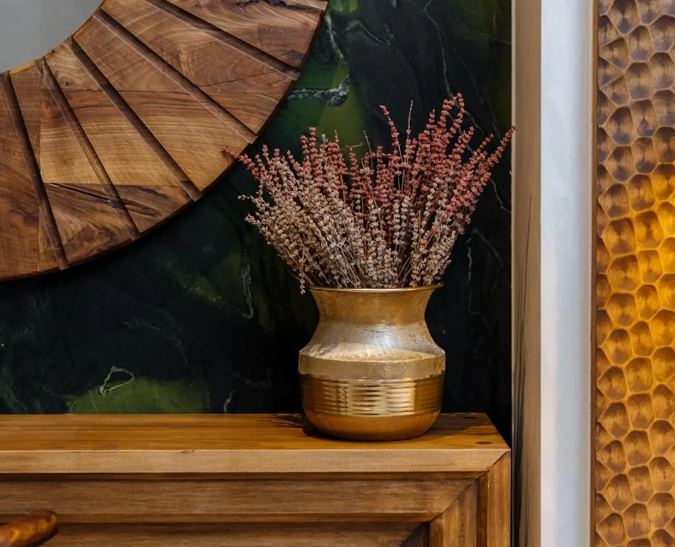 Arctic Boutique Hotel Korce