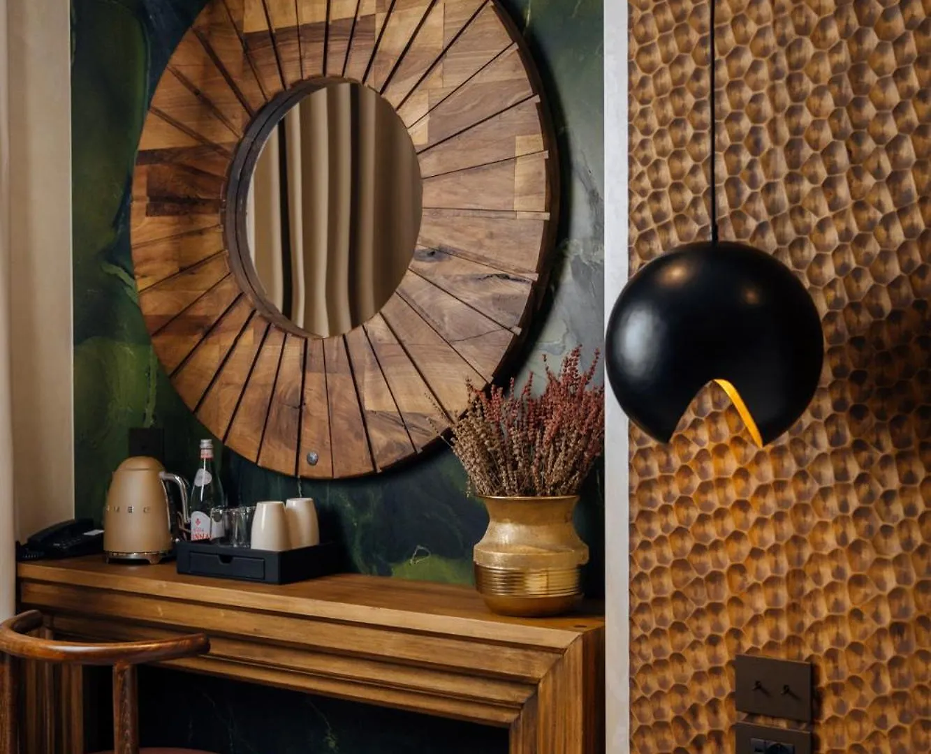 Arctic Boutique Hotel Korce