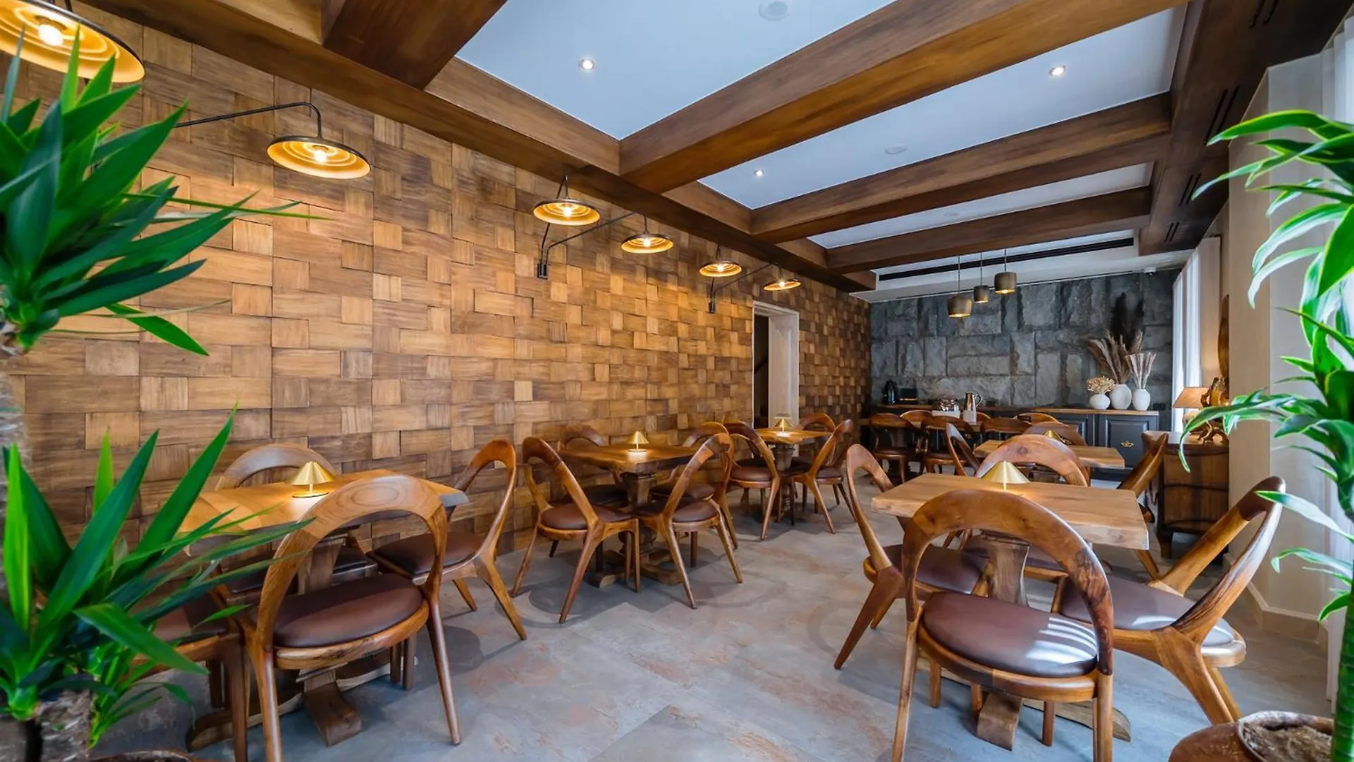 Arctic Boutique Hotel Korce