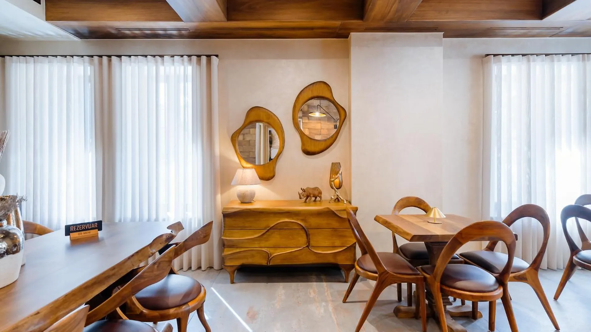 Arctic Boutique Hotel Korce